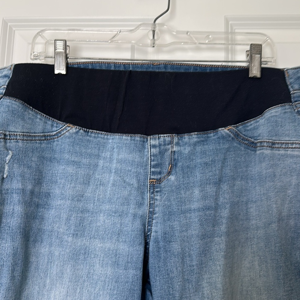 Stylish Blue Maternity Jeans - Picture 3 of 5